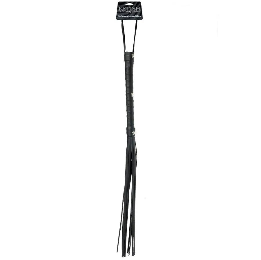 fouet bdsm luxe prise antidérapante cuir synthétique tressé ergonomique équilibré durable élégant sensuel domination soumission maîtrise précision