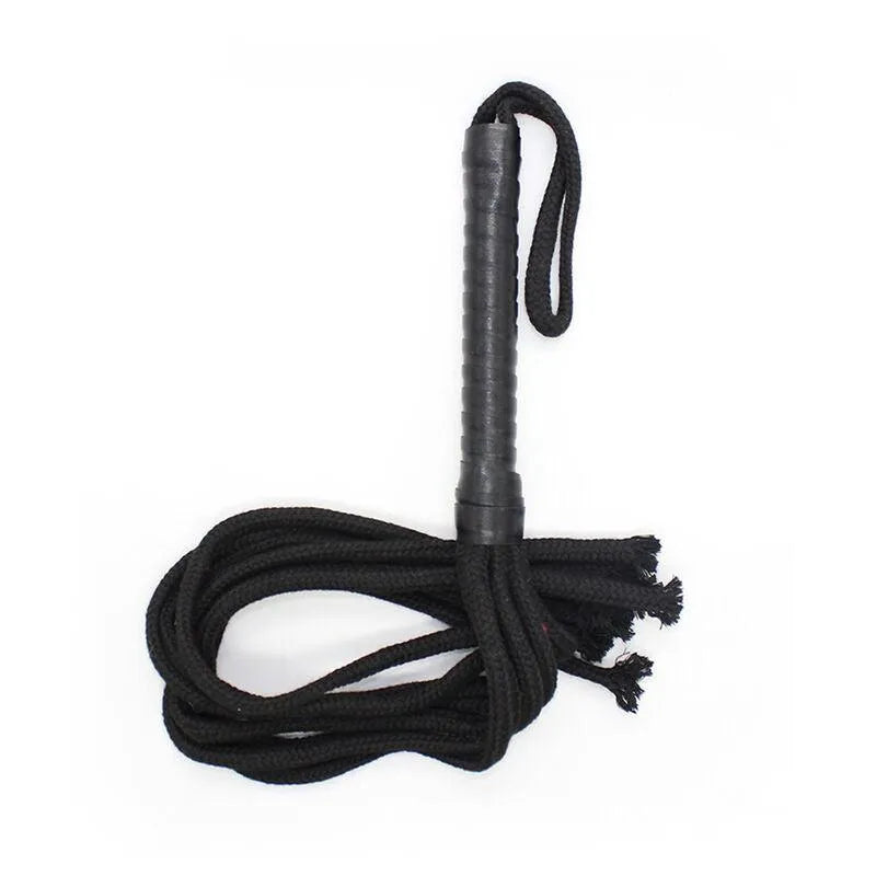Fouet corde fétichisme 56cm noir, manche PVC, lanières souples, durable, pour sensations fortes novices et experts.