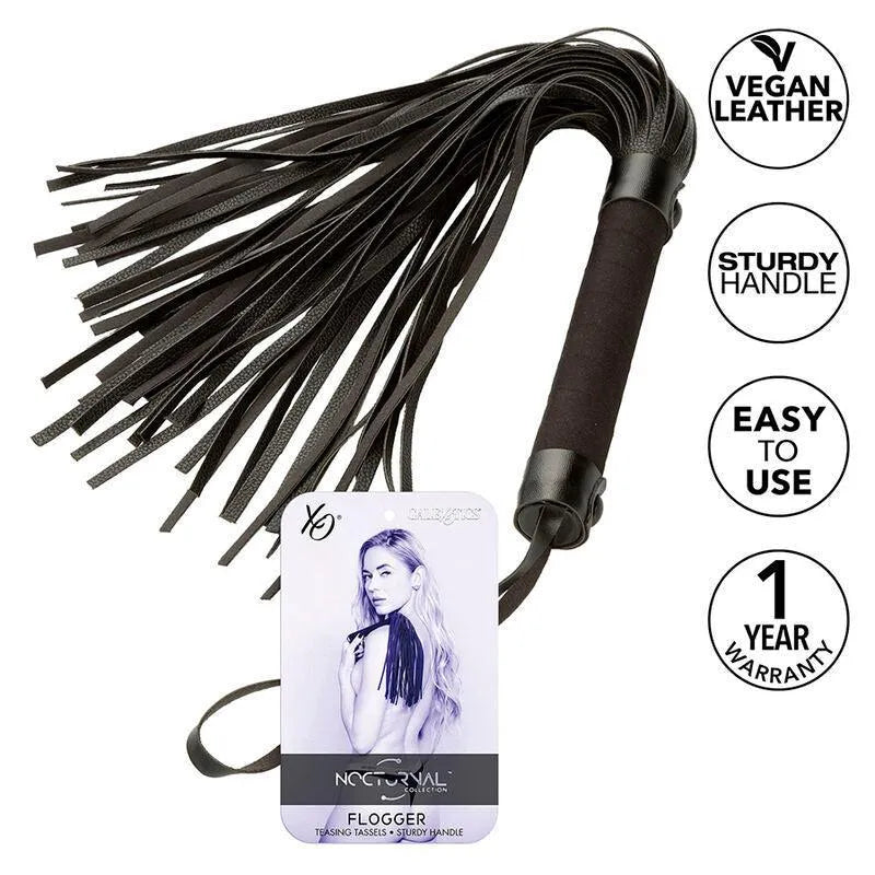 fouet érotique sensuel intime pompons doux taquins poignée robuste contrôle précis sangle pratique maniabilité optimale sensations variées élégance nocturne