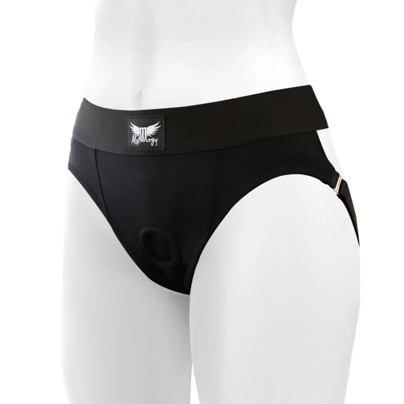 Harnais strapon noir élastique vegan, réglable, écologique, avec anneau pour gode, design ergonomique et confortable.