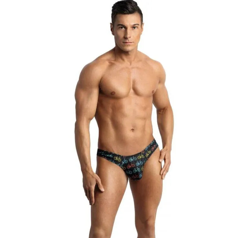 String homme Benito en polyamide élasthanne, confortable et élégant, taille S à 3XL, par Anais Apparel.