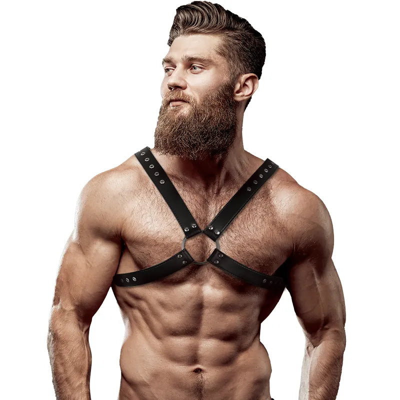 harnais poitrine homme cuir végétalien ajustable sexy fabriqué Séville artisanal multiples bretelles maintien confortable silhouette rehaussée soirée audacieux durable écologique