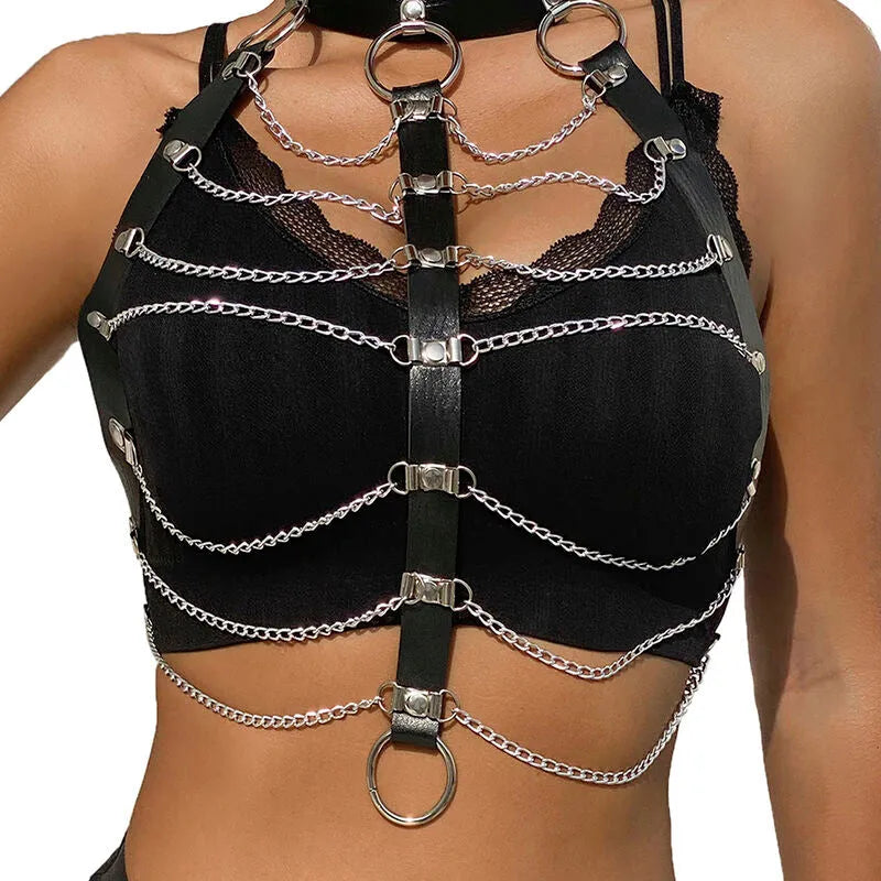 harnais poitrine cuir noir chaînes raffinées sensualité audace élégance séduisante réglable taille unique confort qualité luxe glamour sophistiqué