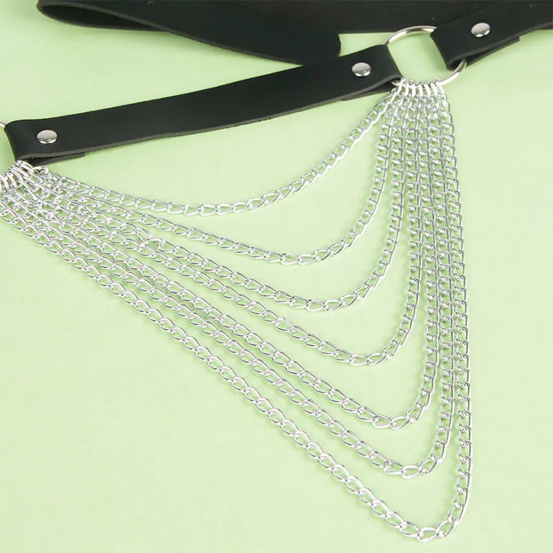 Ceinture chaîne en cuir noir élégante avec chaînes argentées, accessoire de lingerie sensuel et raffiné pour femme.