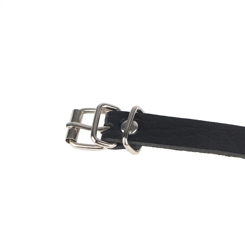 Ceinture en cuir noir Subblime avec chaînes et anneaux métalliques, élégante et sophistiquée pour sublimer la silhouette.