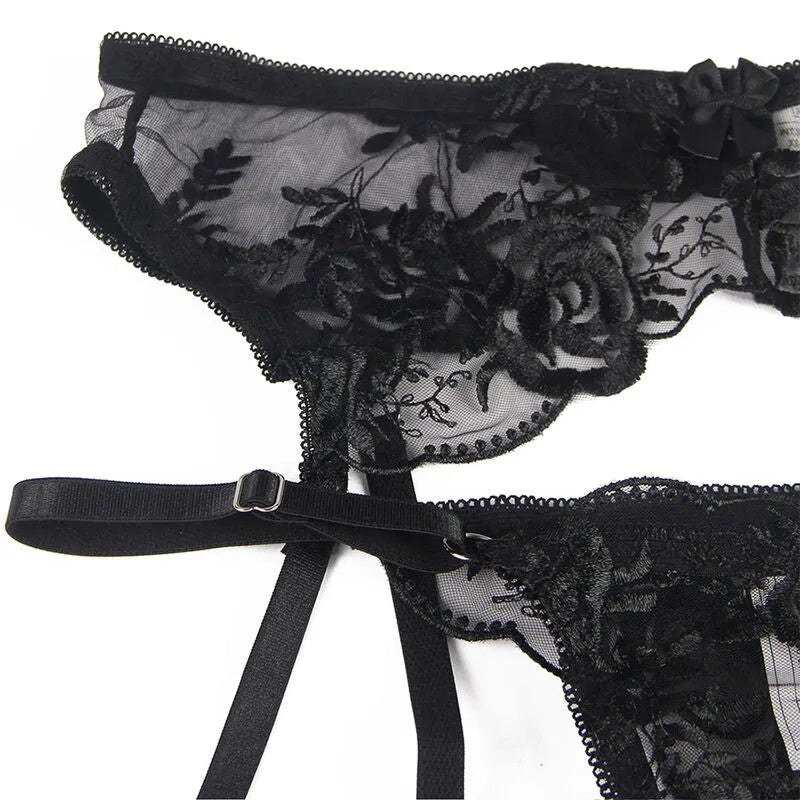 Ensemble lingerie noir 3 pièces, dentelle florale, grande taille, satin extensible, élégant et confortable.