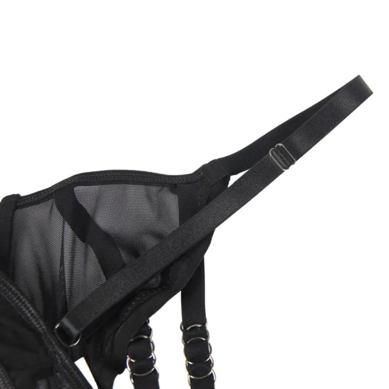 Ensemble lingerie noir sans armatures, bretelles réglables, détails en maille et anneaux, en polyester élasthanne.