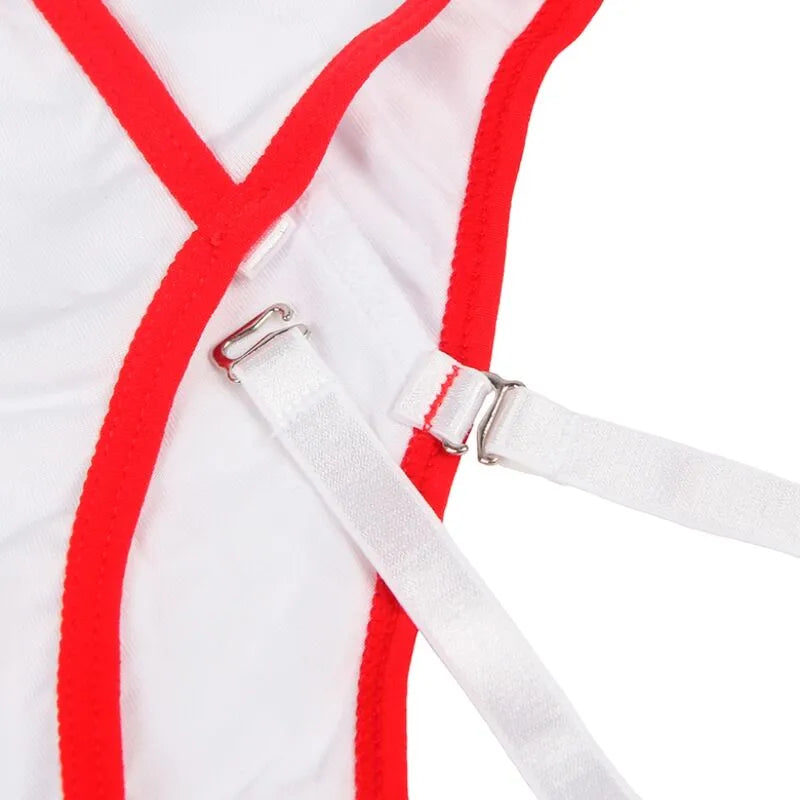 Costume infirmière sexy blanc et rouge, épaules dénudées, polyester élasthanne, design moulant et séduisant.