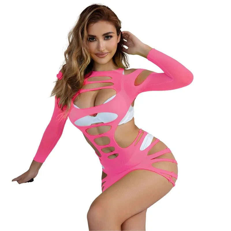 Body lingerie rose ajouré manches longues, nylon élasthanne, femme, ajusté, élégant, sensuel, sophistiqué.