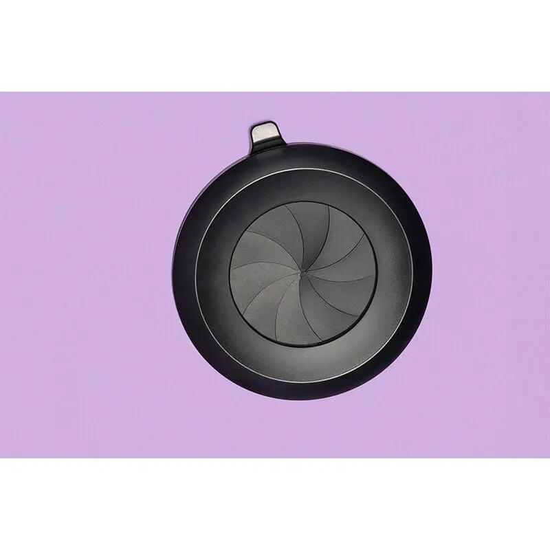 Cabine fétiche pourpre compacte avec éclairage LED intégré, ventilateurs, pinces polyvalentes, sac de voyage sécurisé.