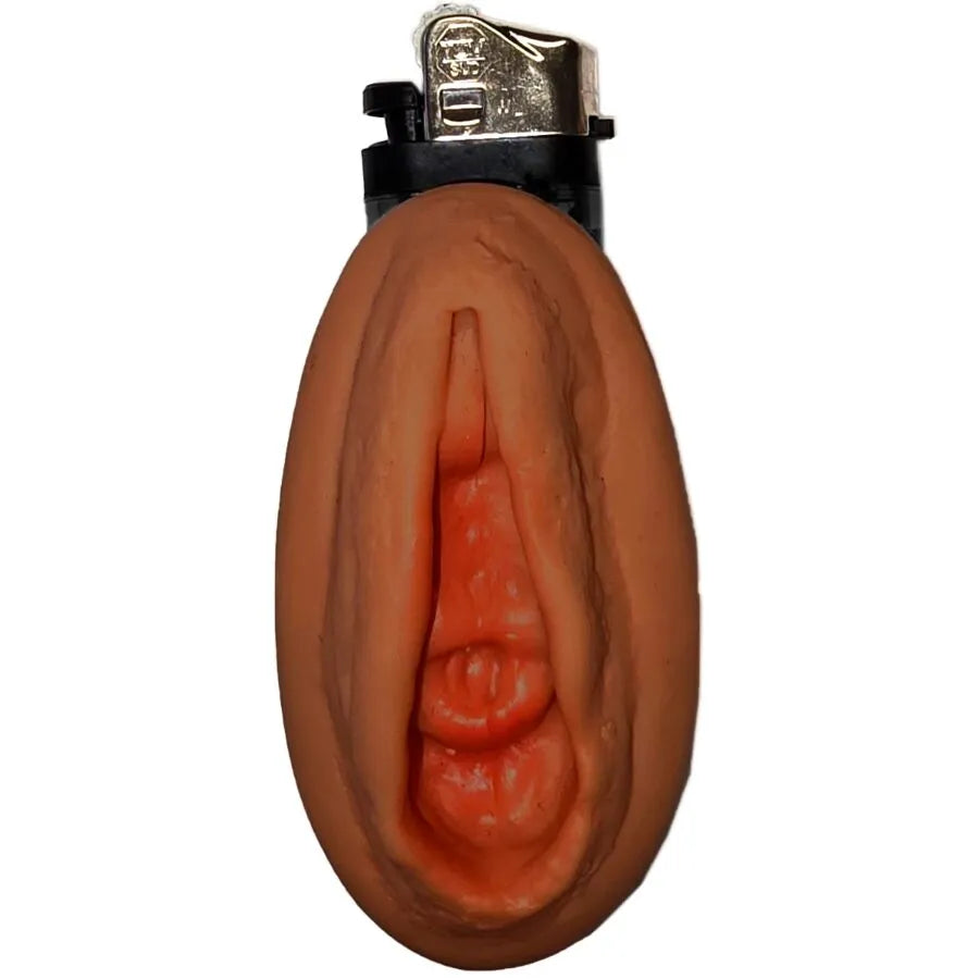 briquet érotique forme vagin mulâtre humoristique original festif réutilisable rechargeable butane réaliste audacieux provocant cadeau soirée anniversaire enterrement vie garçon