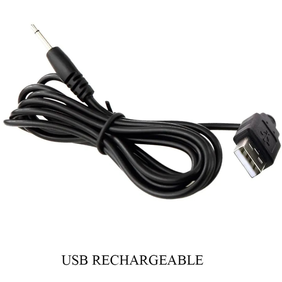Câble de recharge USB noir pour gode vibrant rotatif TPR 25cm, accessoire essentiel pour une utilisation prolongée.