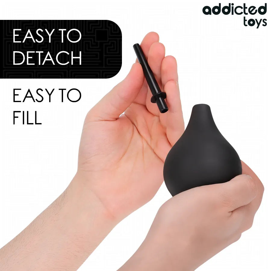 Nettoyant anal noir Addicted Toys, taille voyage 160 ml, forme ergonomique, démontable, pour hygiène intime discrète.