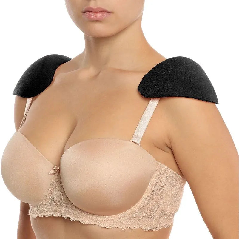 Épaulettes soutien-gorge noires en mousse souple antidérapantes sur mannequin, silhouette sculptée, confort invisible.