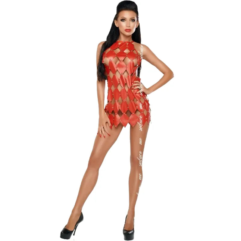robe dos nu rouge échiquier clous argentés Me-Seduce S/M