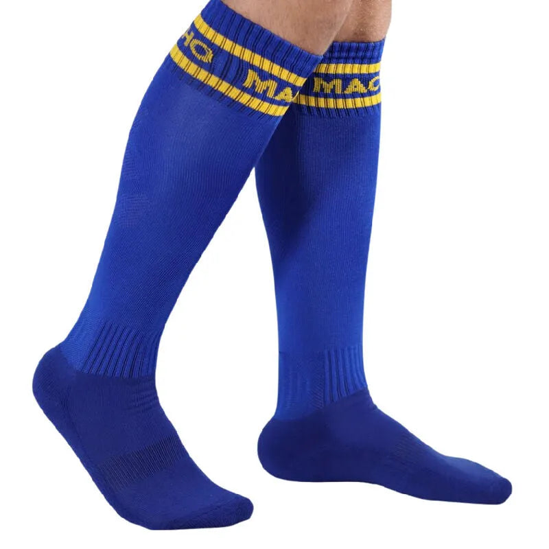 Chaussettes longues bleues style bas football homme, bandes jaunes, confortables, tailles 38-43, élégance sportive.