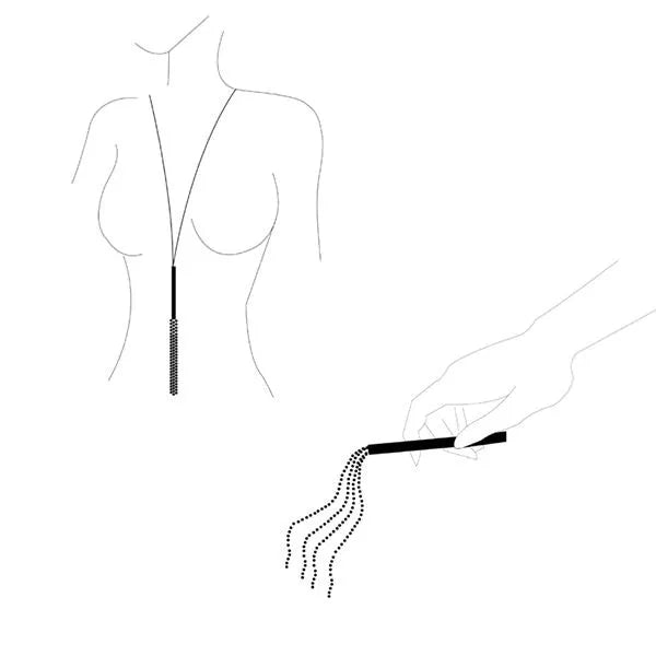 Collier argenté tendance avec pendentif fouet métallique, design moderne et élégant, idéal pour soirées sophistiquées.