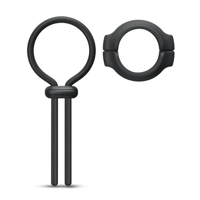 Anneau pénien ajustable noir en silicone, ergonomique, avec fermeture coulissante pour confort et stimulation intense.