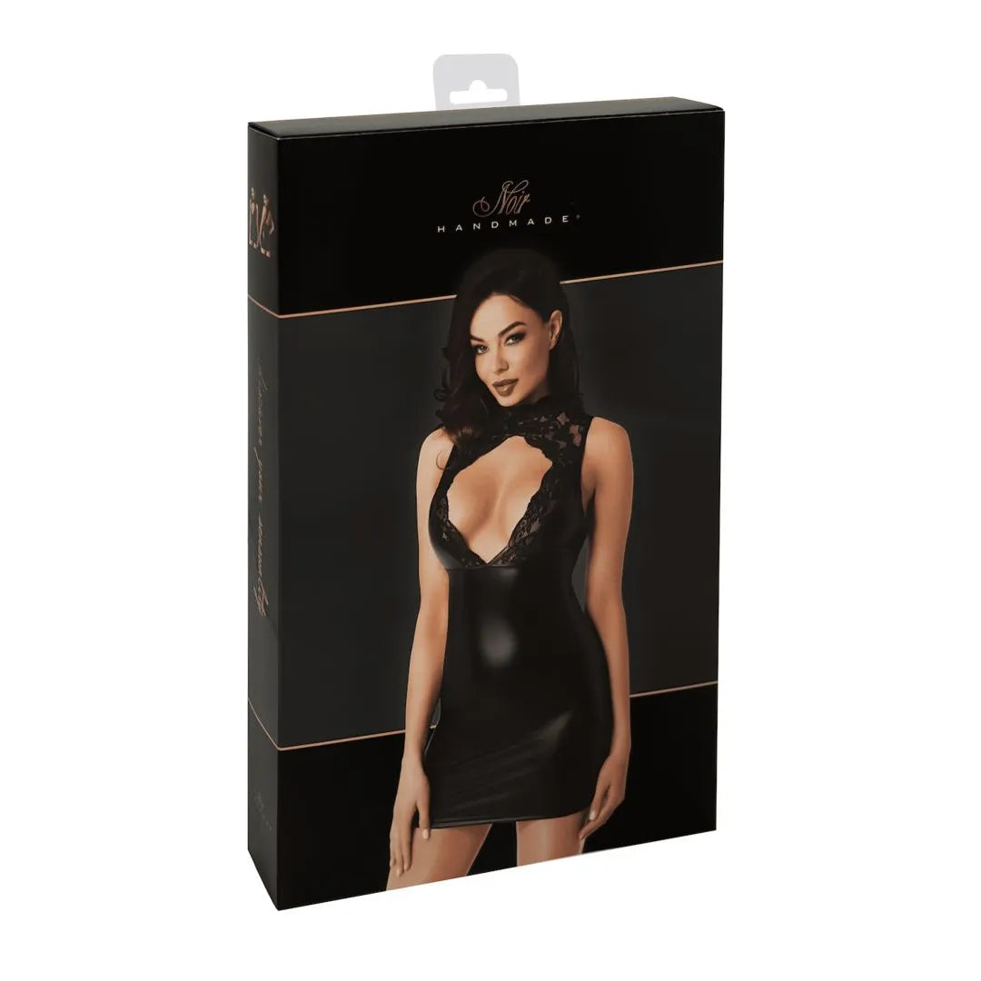 mini robe dentelle élastique audacieuse effet seconde peau sculptante moulante dos nu col haut noire sophistiquée sensuelle
