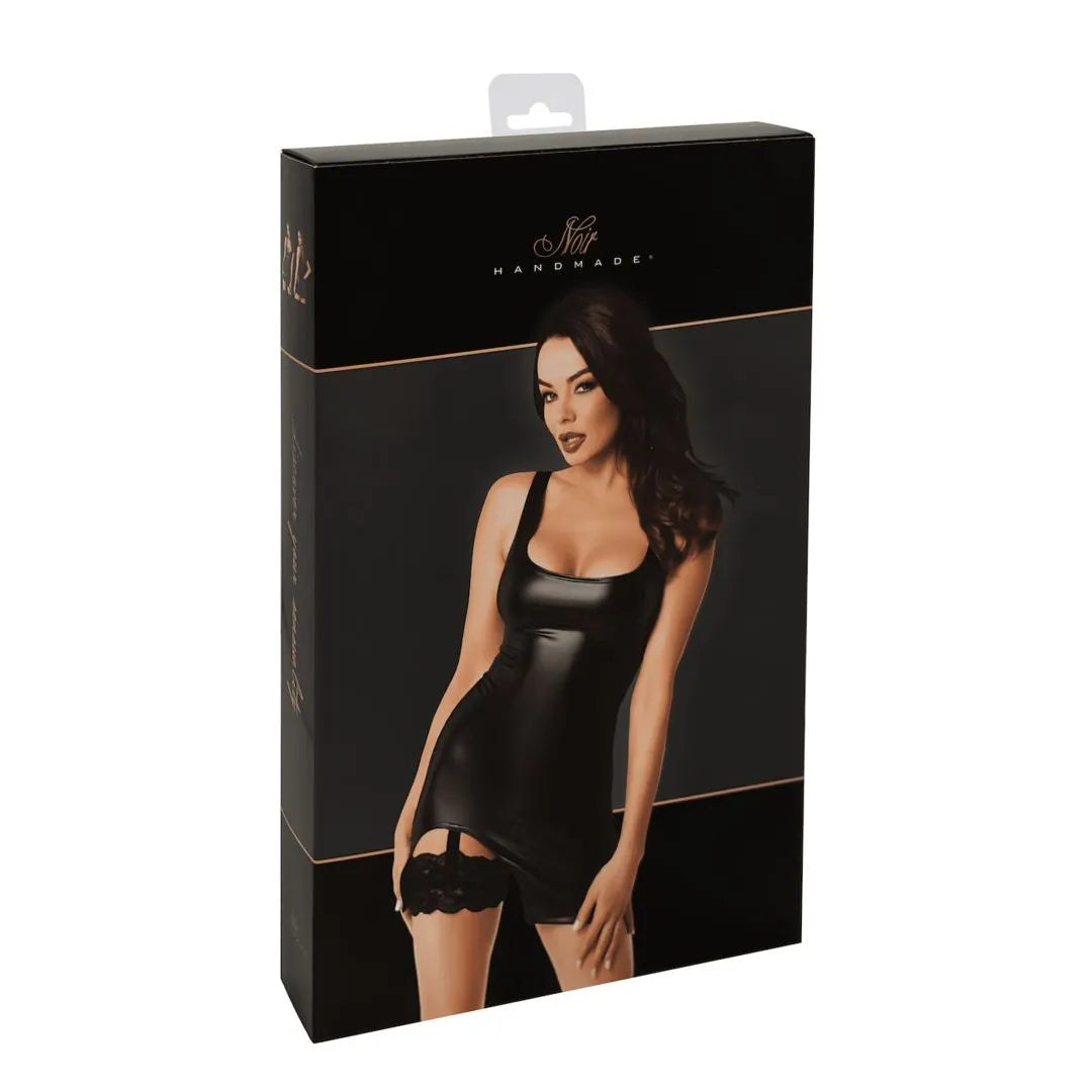 mini robe élégante dentelle élastique extensible effet vinyle sensuelle ajustée galbante confortable noire encolure dégagée jarretière subtile tailles multiples soirée