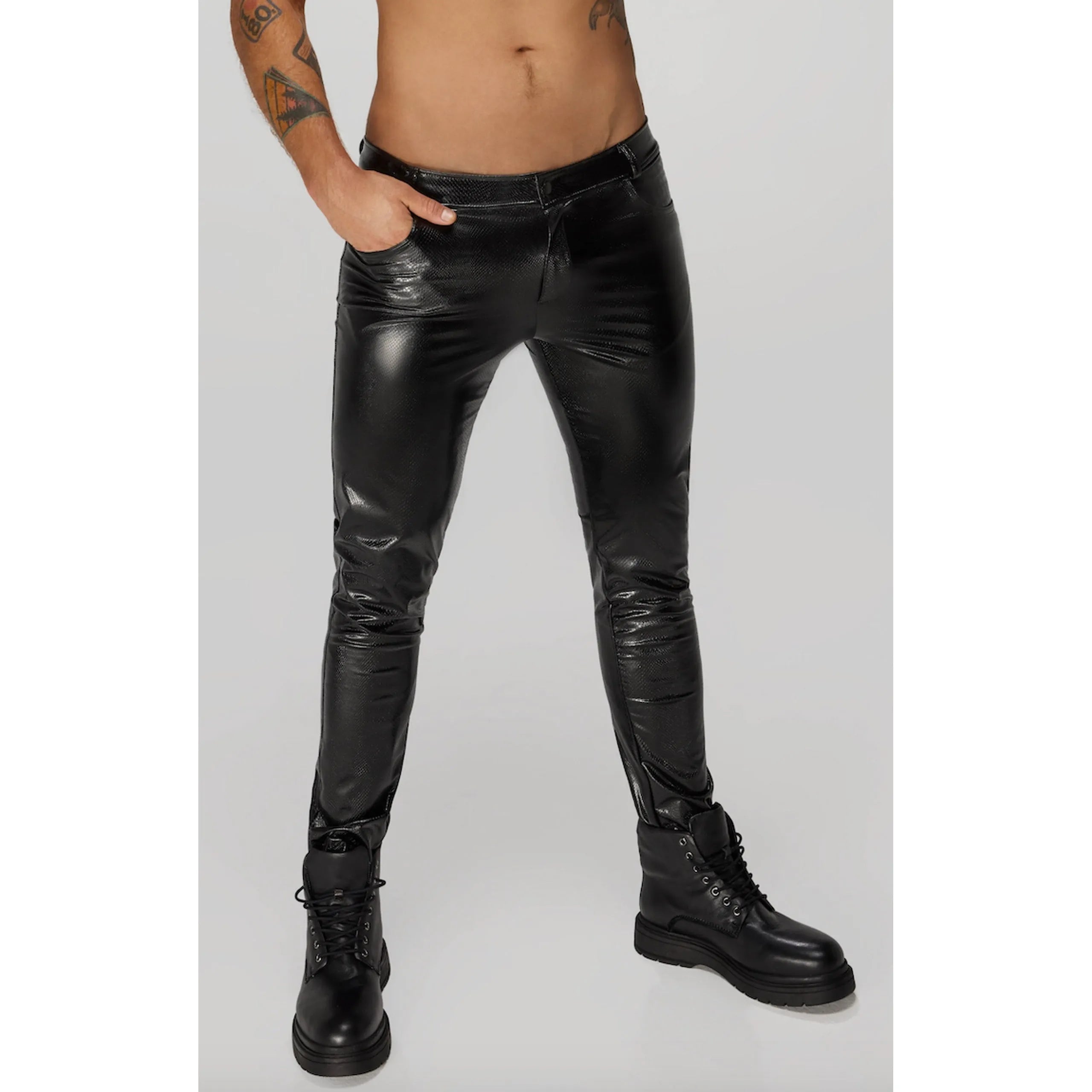 pantalon homme effet serpent fermeture éclair polyester élasthanne poches arrière noir cintré extensible brillant sexy soirée résistant entretien facile