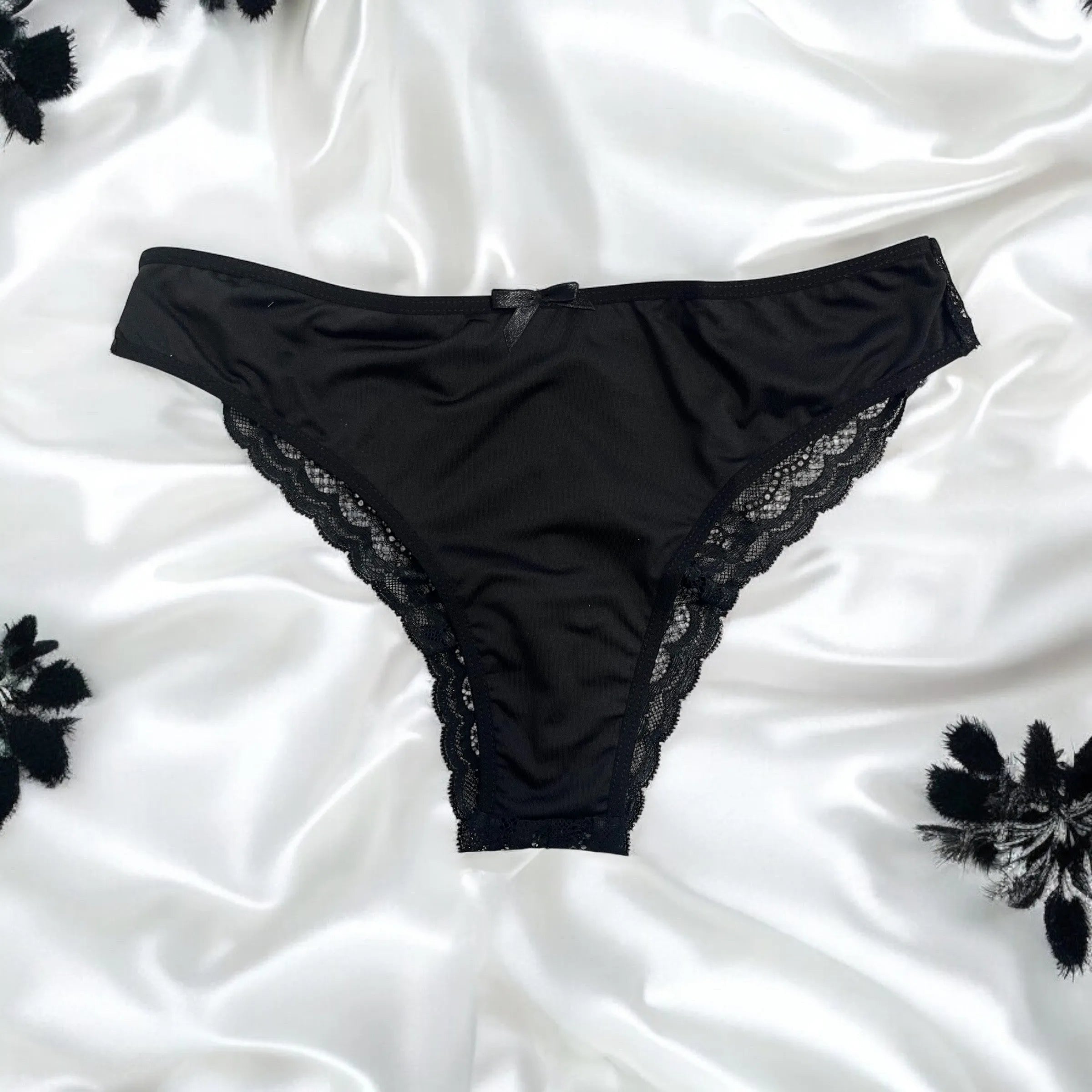 culotte dentelle noire élégante nœud satin confortable féminine devant opaque doux arrière floral transparent échancrée maintien élasticité polyamide élasthanne