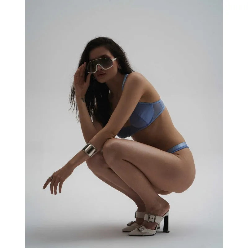 String Shaderi bleu contemporain maille transparente ajustement courbes parfait