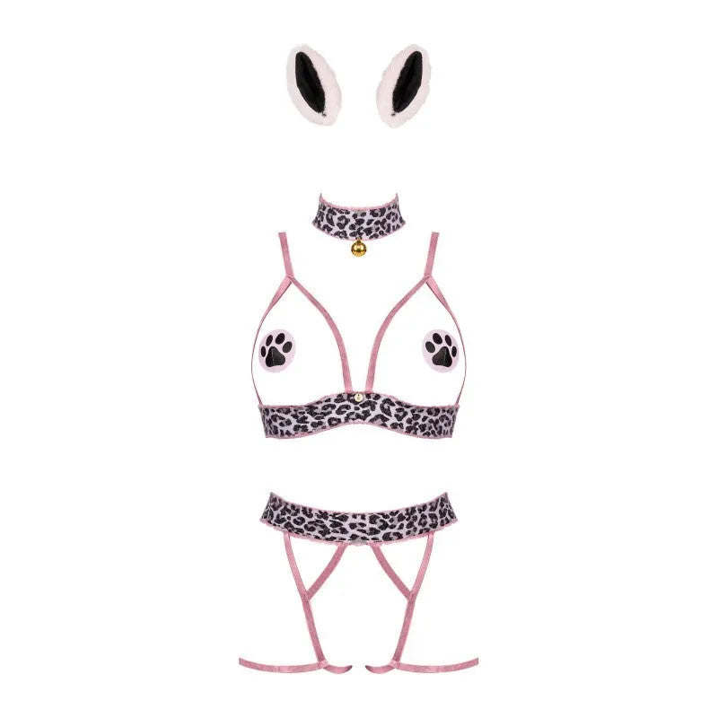 Ensemble lingerie léopard sexy avec soutien-gorge, culotte ouverte, oreilles et collier pour soirées coquines.