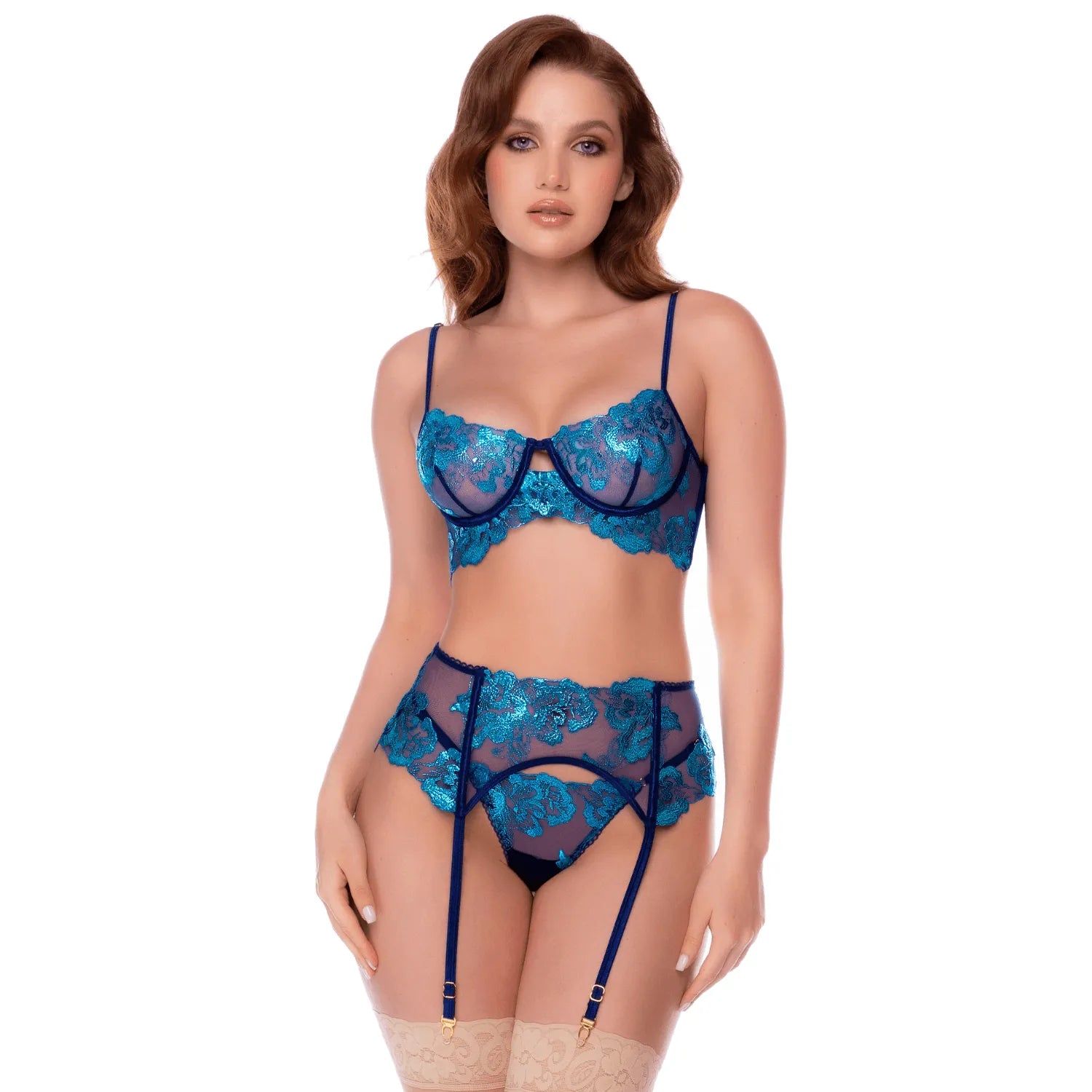 Ensemble lingerie trois pièces bleu nuit broderies soutien-gorge armatures Mapalé