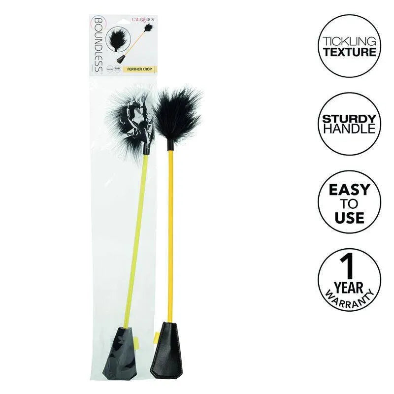 accessoire BDSM plume chatouillante fausse fourrure cravache robuste double fonctionnalité longueur 53cm prise main maniement précis élégant sophistiqué sensoriel