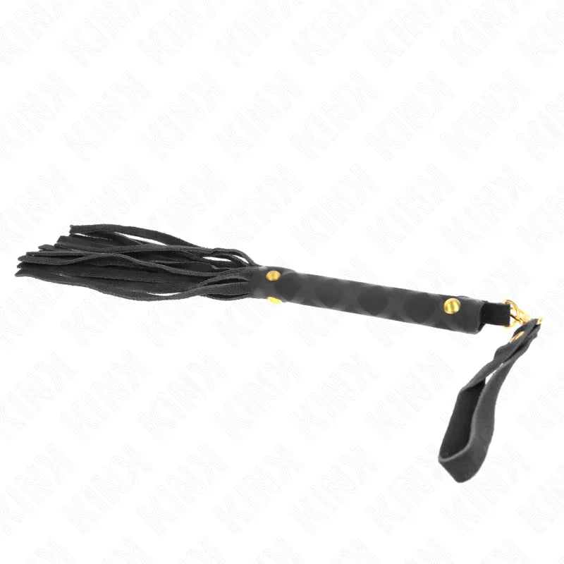 Fouet BDSM en cuir noir, poignée ergonomique, finitions dorées, lanières souples, personnalisable, luxe et confort.