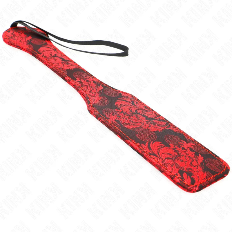 cuir accessoires BDSM haute qualité artisanaux durabilité confort ergonomiques cravaches fouets plumeaux pagaies personnalisables couleurs longueurs sensations luxueux