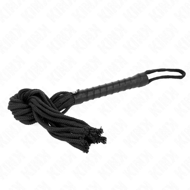 accessoires BDSM cuir véritable fouet cravache plumeau pagaie ergonomique durable qualité luxe sécurité réglable tailles couleurs