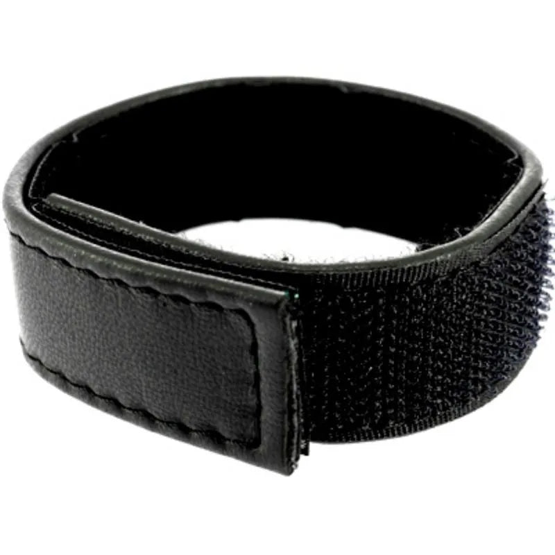 anneau pénien cuir réglable noir jaune sangle velcro ajustable confort performance durabilité style ergonomique nettoyage polyvalent endurance plaisir usage intime