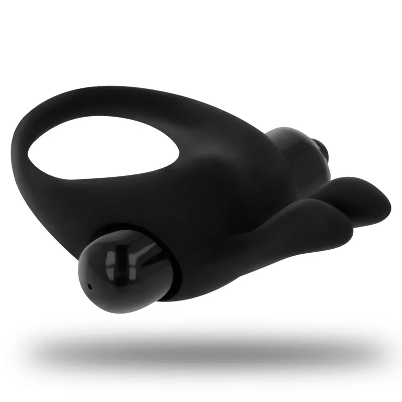 Anneau pénien vibrant noir en silicone avec stimulateur lapin, design ergonomique et hypoallergénique pour double plaisir.