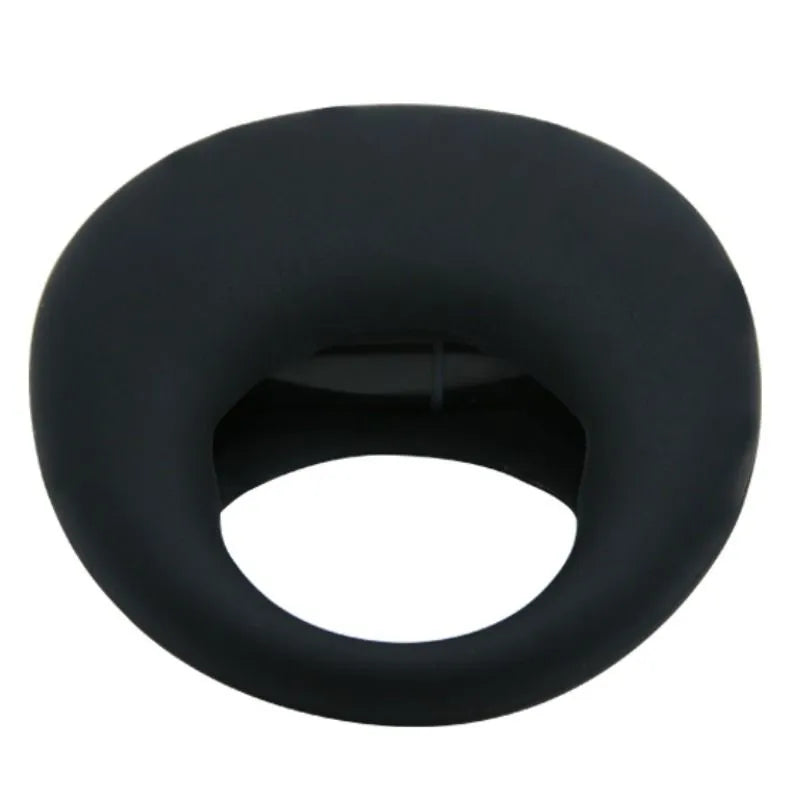 Anneau vibrant noir en silicone médical, ergonomique, doux, hypoallergénique, avec stimulateur clitoridien intégré.