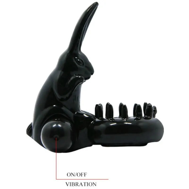 Anneau vibrant noir en silicone avec lapin pour stimulation clitoridienne, ergonomique, hypoallergénique, piles incluses.