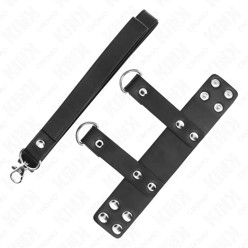 Anneaux péniens cuir noir ajustable, design BDSM élégant, détails métalliques, ajustement précis pour plaisir intense.