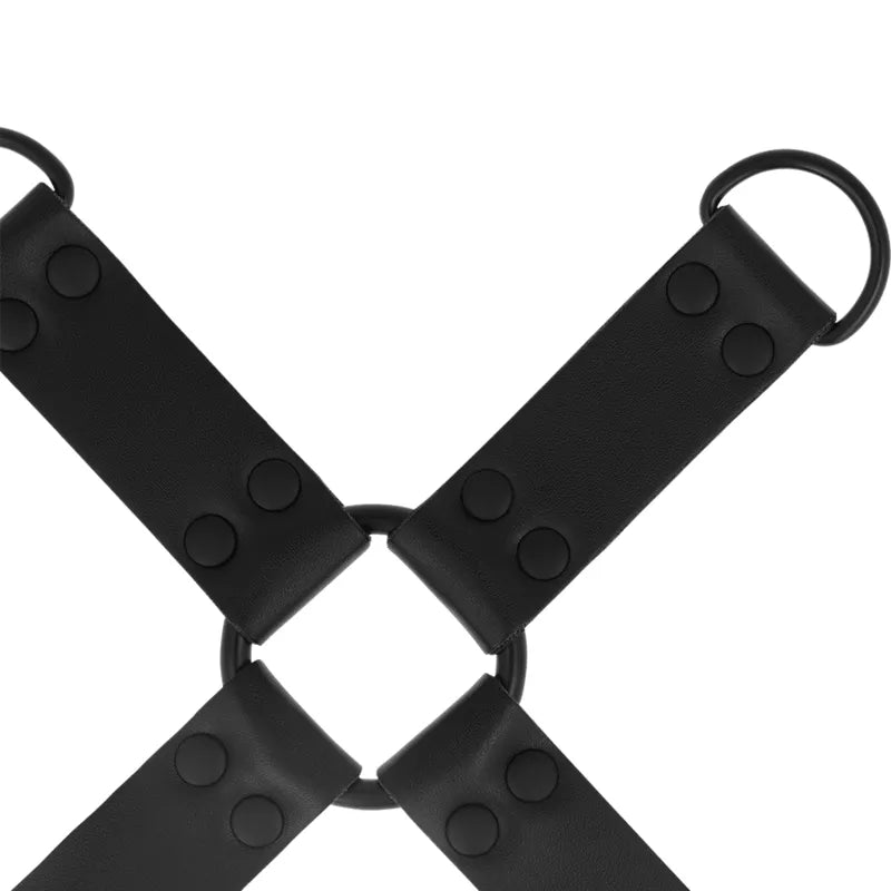 Attache multiple en cuir végétalien noir avec sangles ajustables et anneaux métalliques, finition luxe pour BDSM.