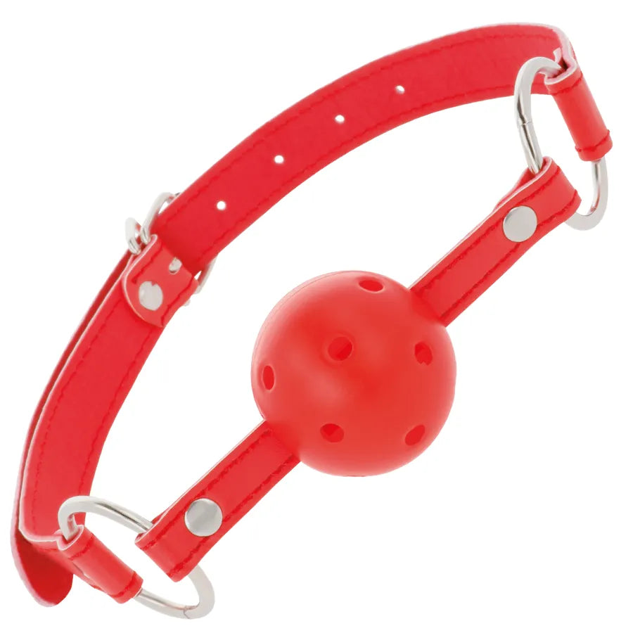 Bâillon boule rouge en cuir imperméable avec lanières réglables, trous multiples, coutures raffinées, design BDSM élégant.