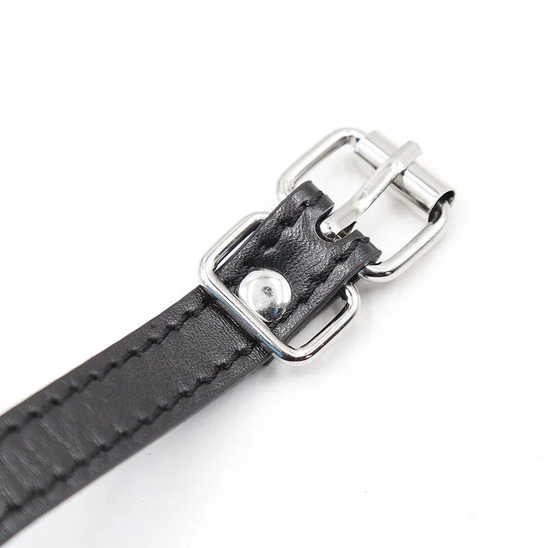 Bâillon boule noir Ohmama avec bretelles réglables en cuir synthétique, boucle métallique, hypoallergénique et sans phtala...