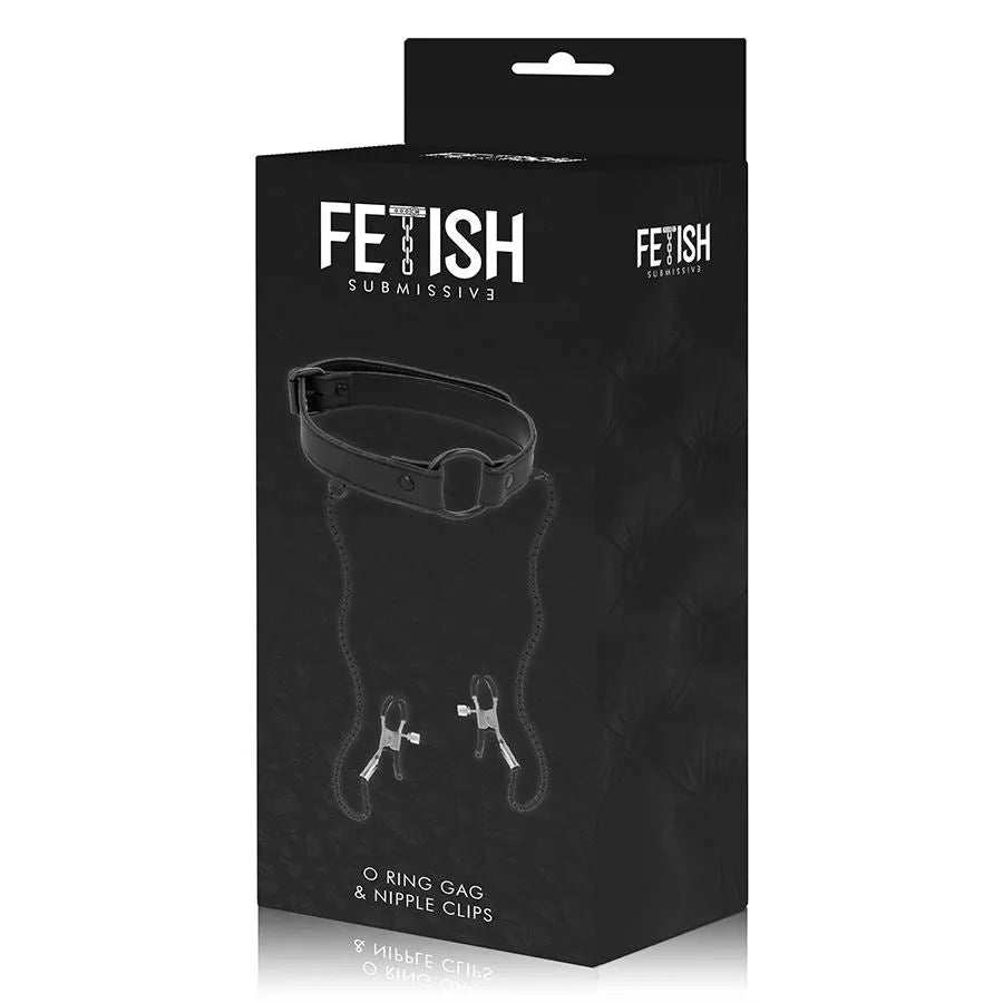 Bâillon cuir vegan noir avec anneau PVC, pinces à tétons réglables, chaîne métallique robuste, boîte noire élégante.