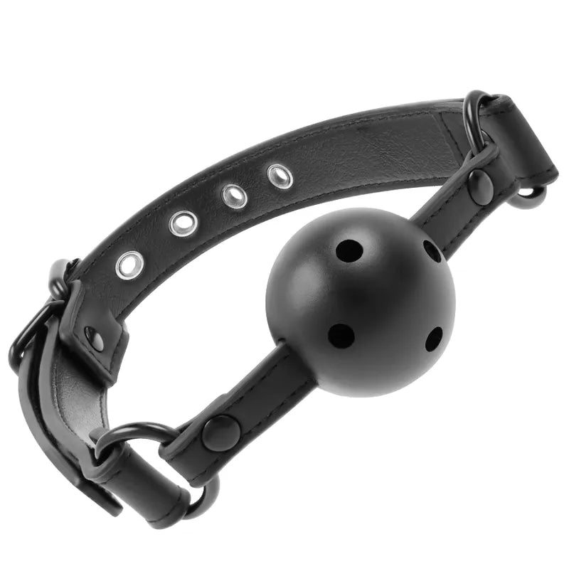 Bâillon cuir vegan noir, boule néoprène perforée, réglable, métal sans nickel, confort respirant, usage BDSM.
