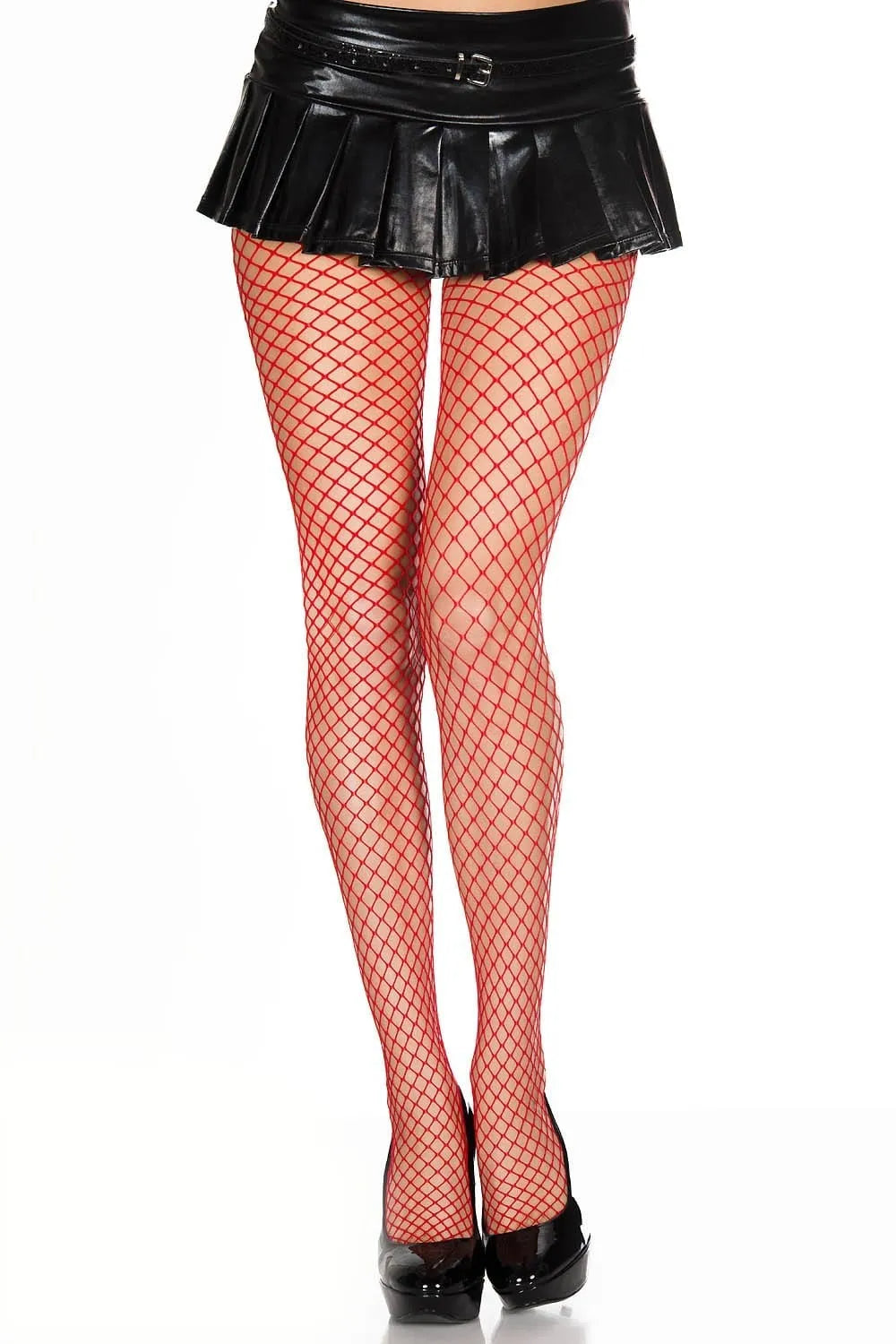 Collant bas filet rouge large maille, sublimant les jambes, en nylon spandex, porté avec jupe noire.
