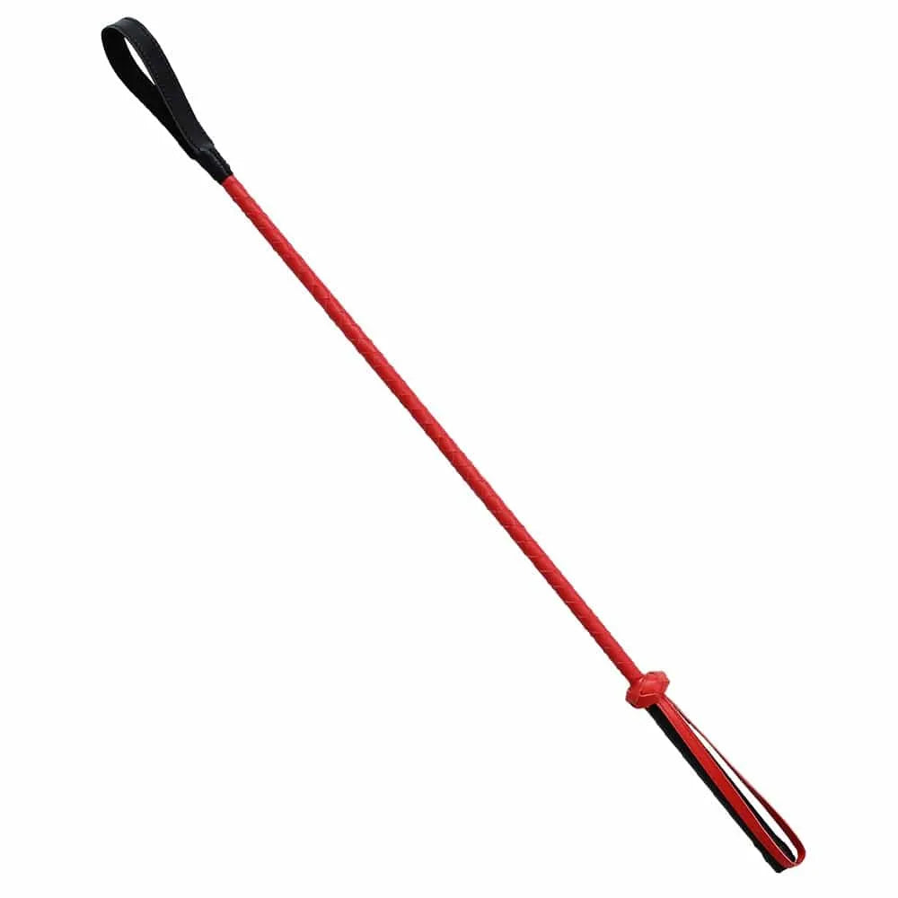 cravache BDSM rouge rigide PVC soixante onze centimètres précision contrôle punition discipline maniable solide durable passion