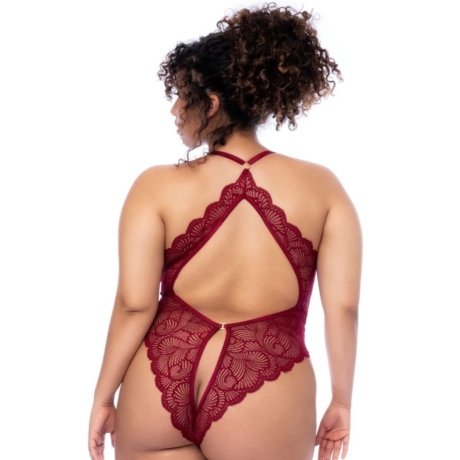 Body dentelle rouge ondulée, dos ouvert, décolleté plongeant, entrejambe réglable, femme chic et sophistiquée.