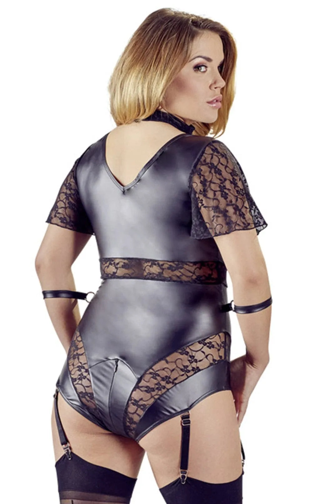 Body jarretelles noir grande taille, dentelle et cuir mat, manches longues, menottes amovibles, fermetures éclair.