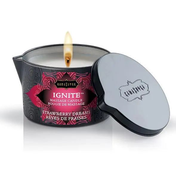 Bougie de massage érotique parfum fraise, cire tiède, pot noir élégant, couvercle argenté, ambiance sensuelle.