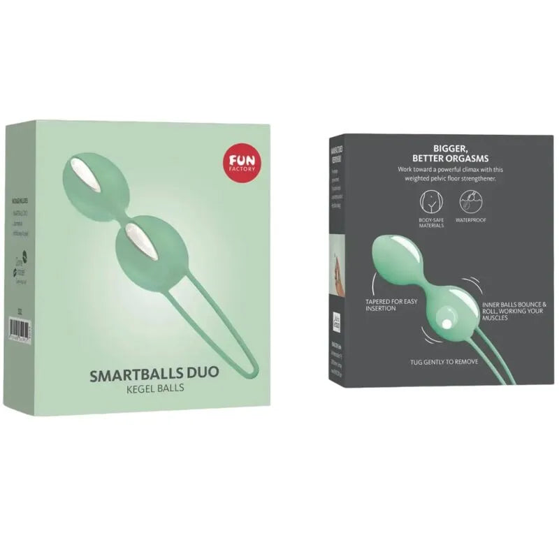 Boule Geisha double verte en silicone, ergonomique, pour entraînement pelvien, sur emballage avec texte explicatif.