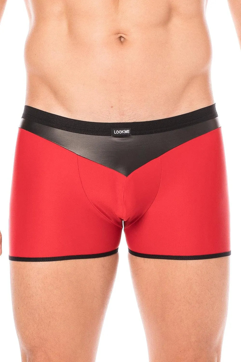 Boxer homme moulant rouge, bande simili cuir noire pointe, tissu doux opaque, design audacieux, polyester élasthanne.
